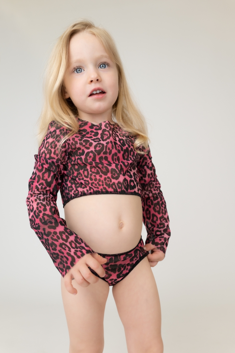 Купальник для девочек AAAH! ML/SL PL Kids Купальник для девочек черный AAAH! PINK LEO
