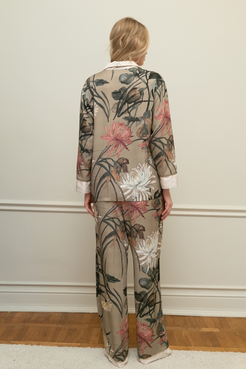 Комплект домашний женский ROSE&PETAL HOMEWEAR 2302 V Комплект домашний женский ROSE&PETAL HOMEWEAR 2302 V