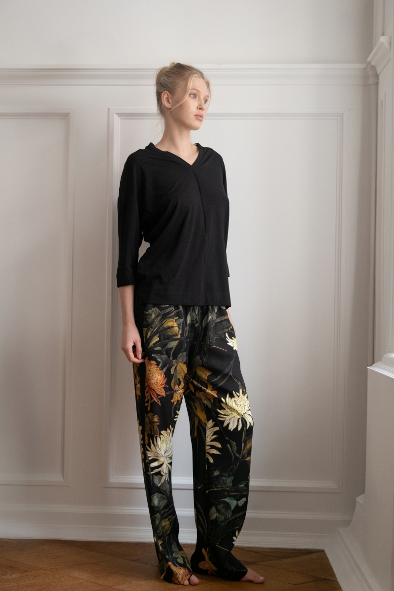 Комплект домашний женский ROSE&PETAL HOMEWEAR 2306 V Комплект домашний женский ROSE&PETAL HOMEWEAR 2306 V